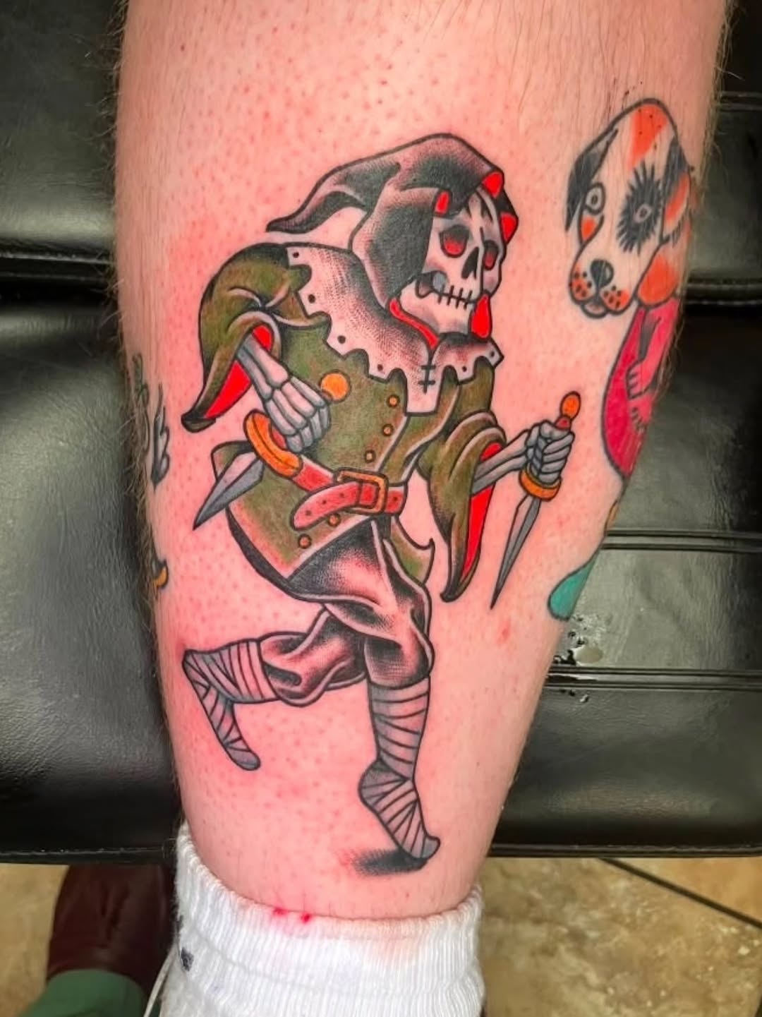 Hey guys! This week 27th-30th we will have our close friend and danilopeztattoo 's Mentor adamktattoos sitting in with us to take appointments, walk ins and kick it. Come say hello and check out the shop! Get tattooed!