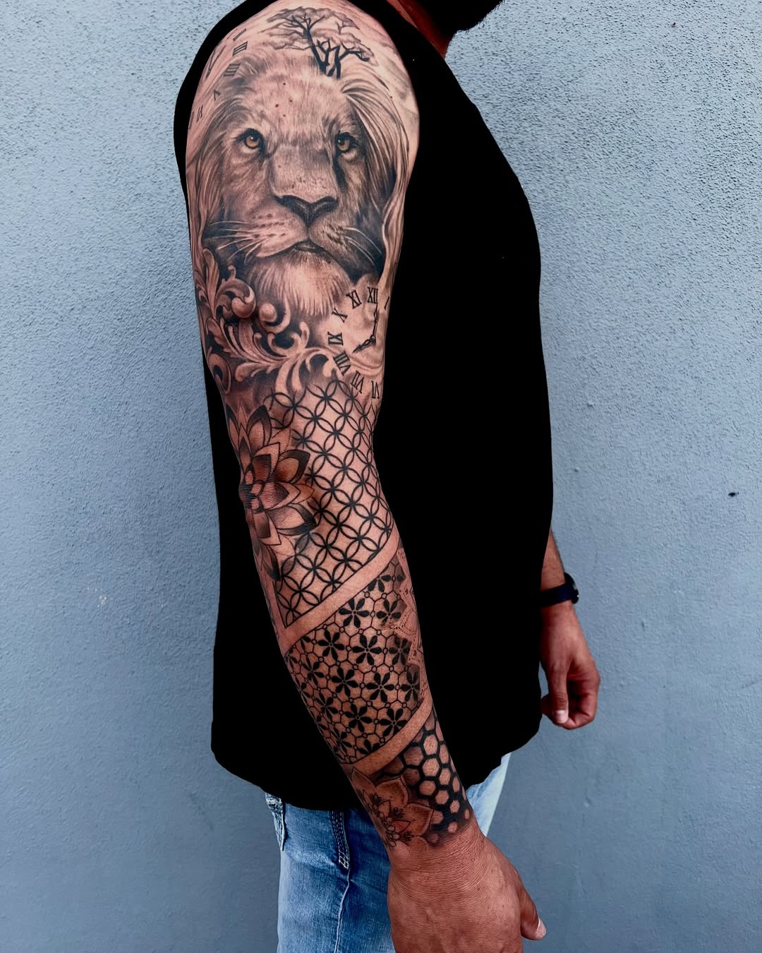 Shoutout to my man Aldo for letting me knock out this complete sleeve in no time. Come to me with your ideas, I will make you even cooler than you already are ππ