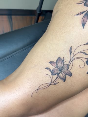 Absolutely loved doing this 🖤 shoot me a DM to book your next dream tattoo ✨✨